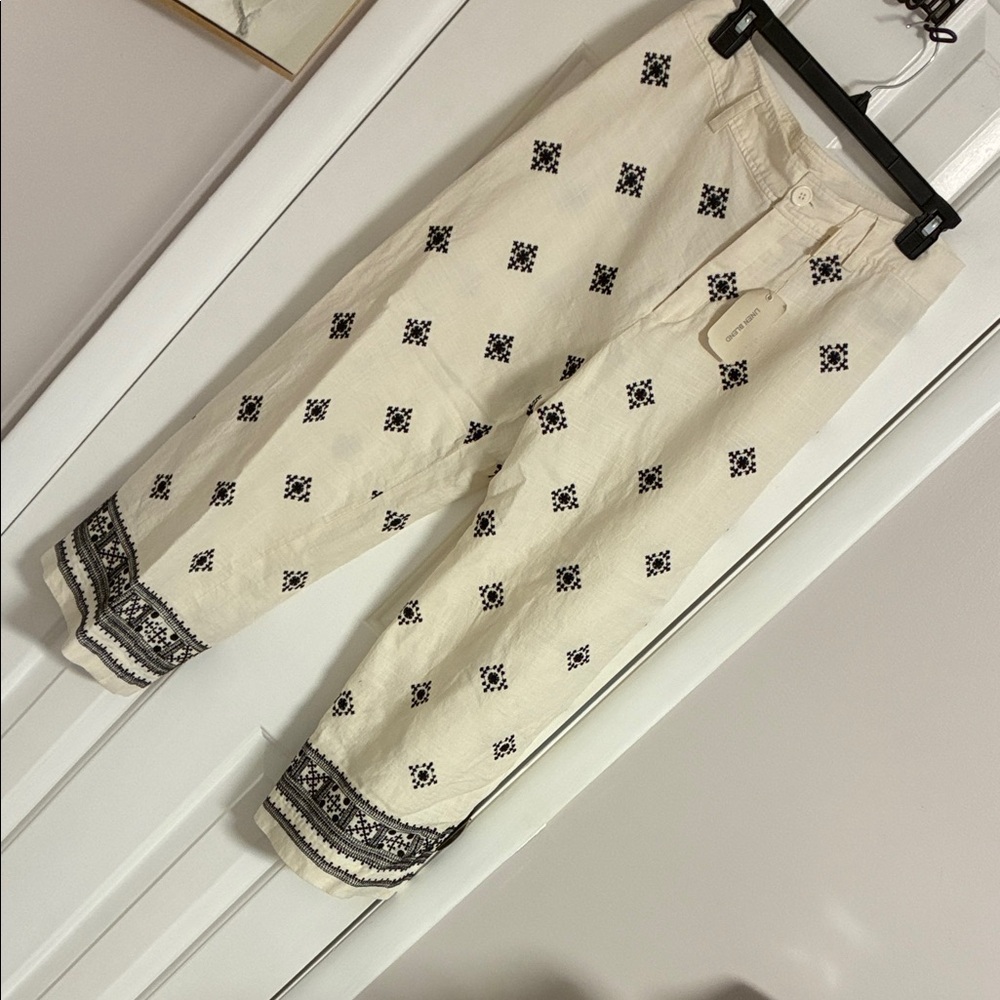 Elie Tahari Linen